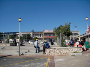 Image associated with the article: The Pursuit of Inclusion in Unequal Contemporary Cities. Learning from Cape Town Desegregation